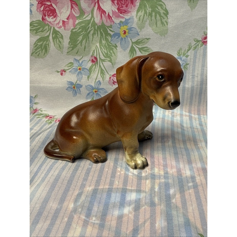Vintage Lefton Dachshund Figurine 3.5" Porcelain Brown Doxie Wiener Dog‎